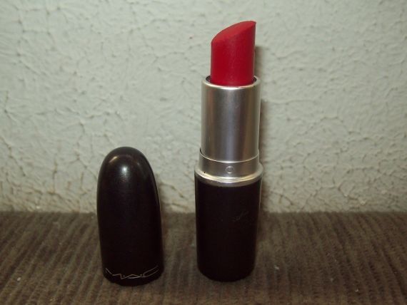 #RedLipsDay2015