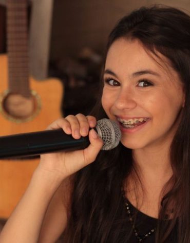 LISTENING TO: Laura d’Ávila LISTENING TO: Laura d’Ávila