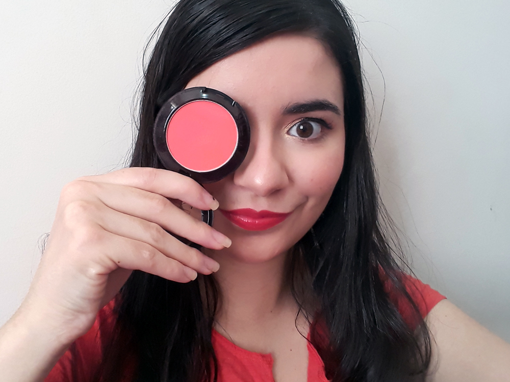 Maquiagem Living Coral: a cor de 2019!