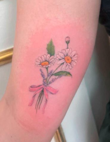 Minha 8ª tatuagem: margaridas para vovó Daisy Minha 8ª tatuagem: margaridas para vovó Daisy