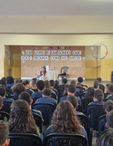Nesse templo onde impera alegria